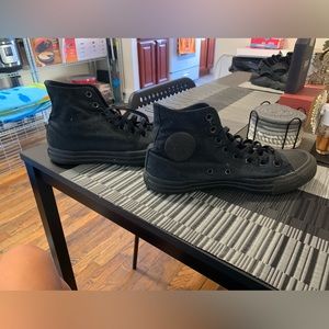 Men’s Converse *Today & Tomorrow Only Sale $10*